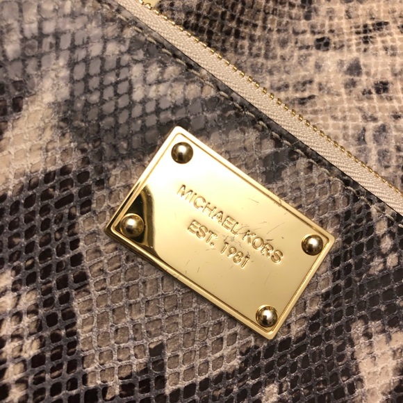Michael Kors Snakeskin Handbag And Wallet - Picture 2 of 6
